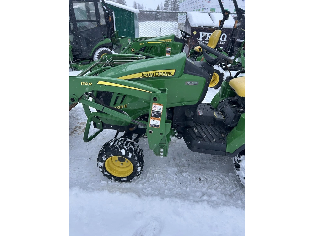 John Deere 1023e 2018 alt