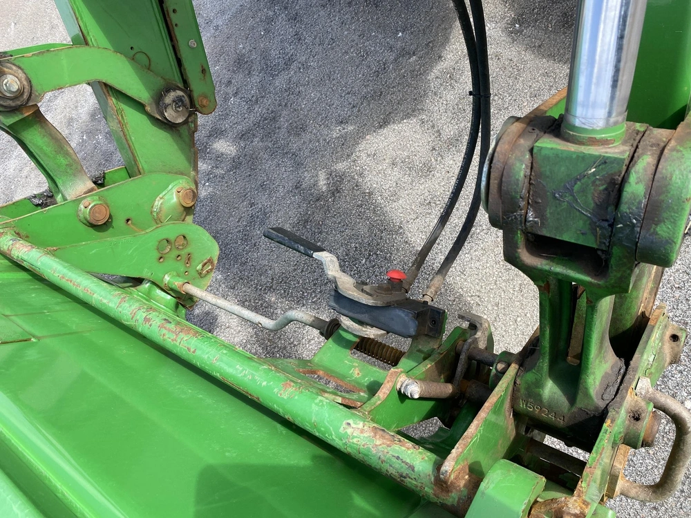2020 John Deere 5125r alt