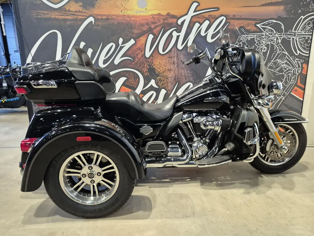 Harley-Davidson Triglide Ultra FLHTCUTG 2017