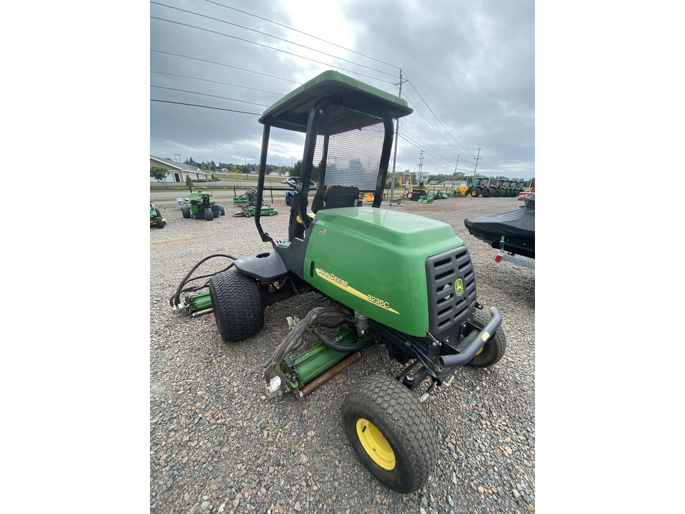 2005 John Deere 3235c alt