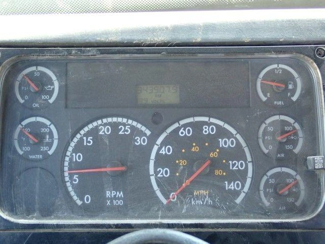 Freightliner Fl80 2003