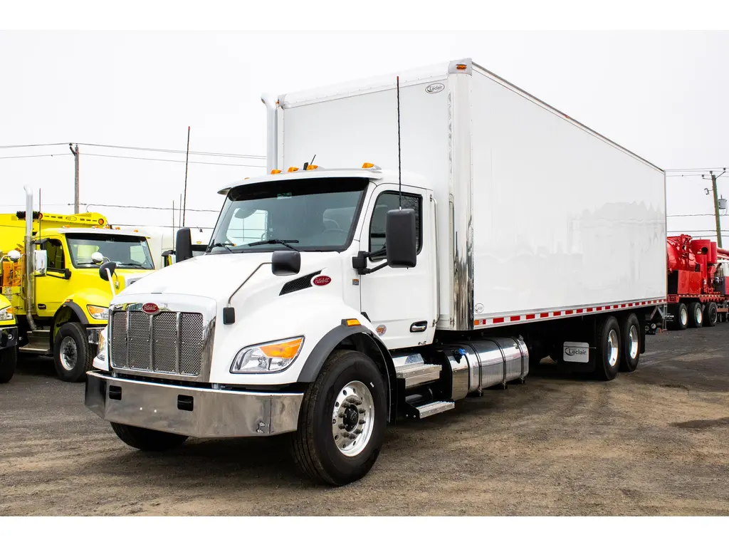 Peterbilt 548  2026