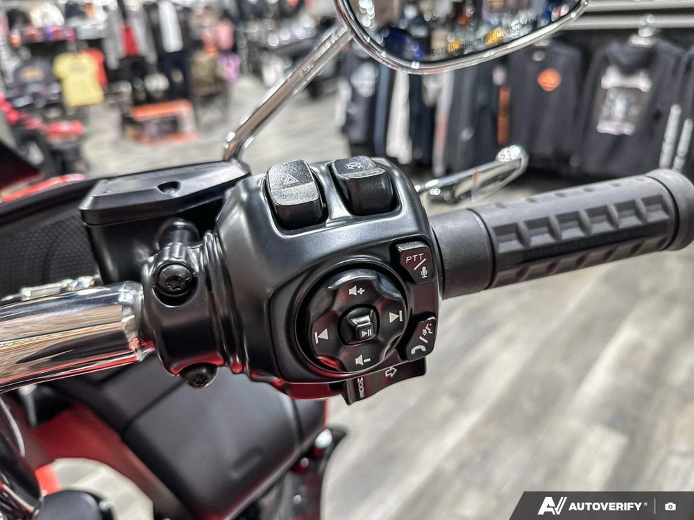 2026 Harley-davidson Road Glide alt