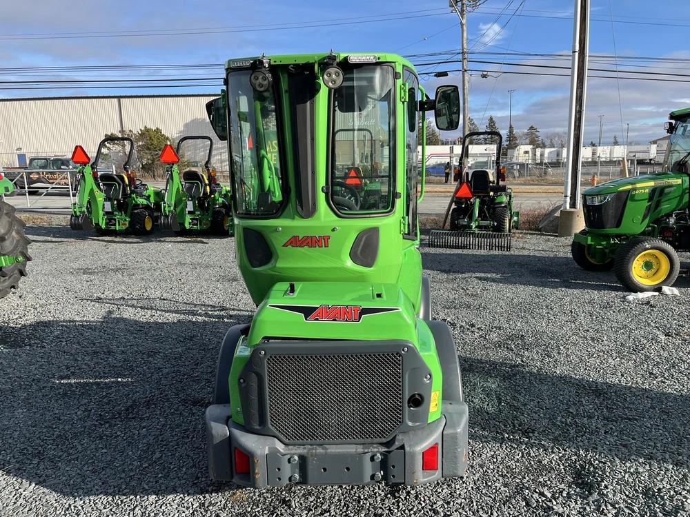 Avant M528 2023 alt