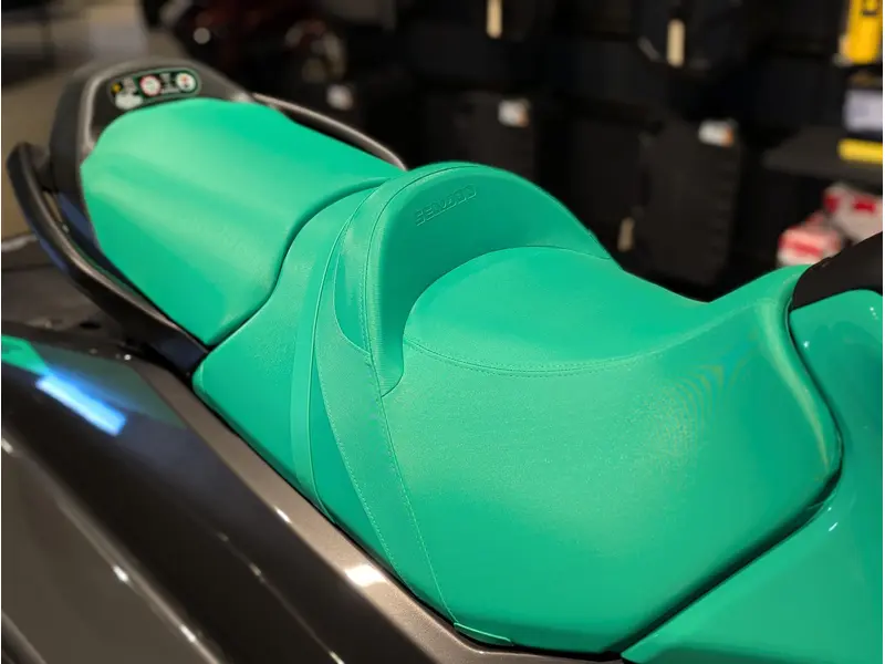2026 Sea-Doo GTI 170 SE with Sound System - Eclipse Black and Laguna Green thumbnail 8