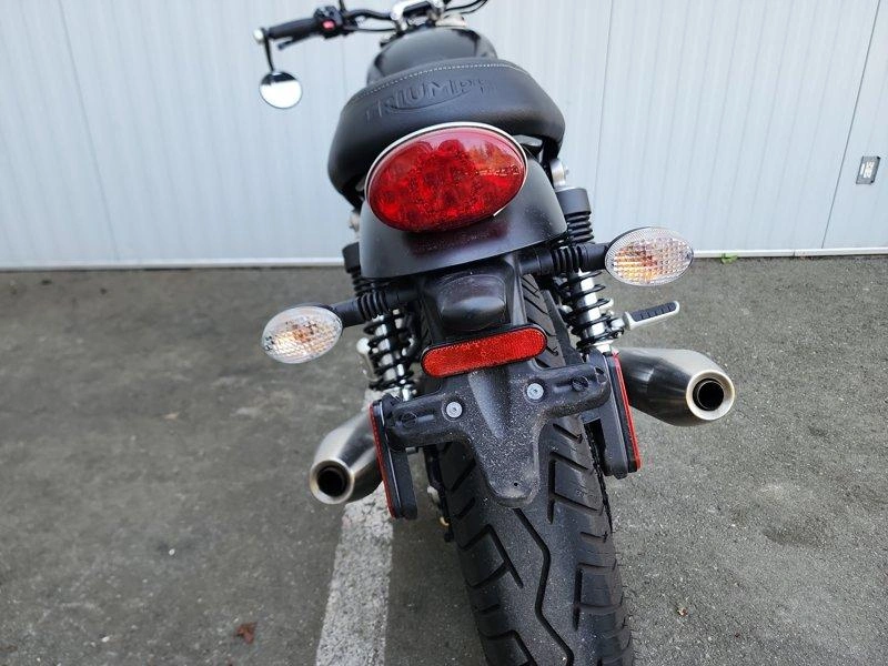 2016 Triumph Street Twin alt