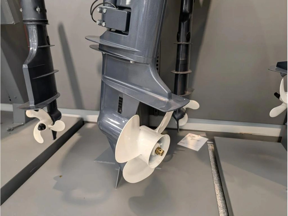 2025 Yamaha Yamaha T9.9 High Thrust Tiller, 20 Inch Shaft, Power Tilt/trim. alt