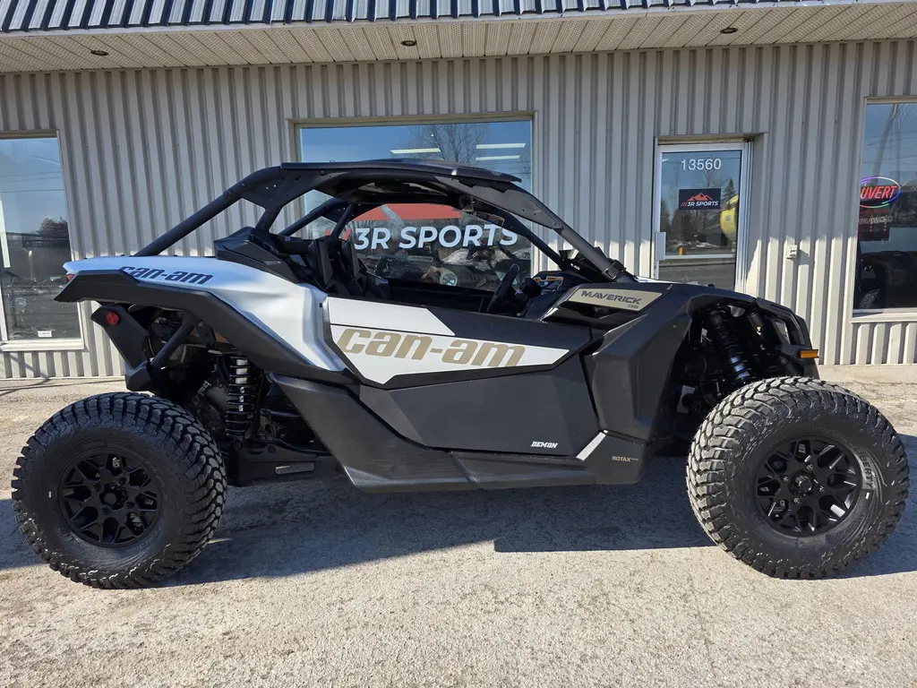 Can-Am MAVERICK X3 TURBO RR 2024