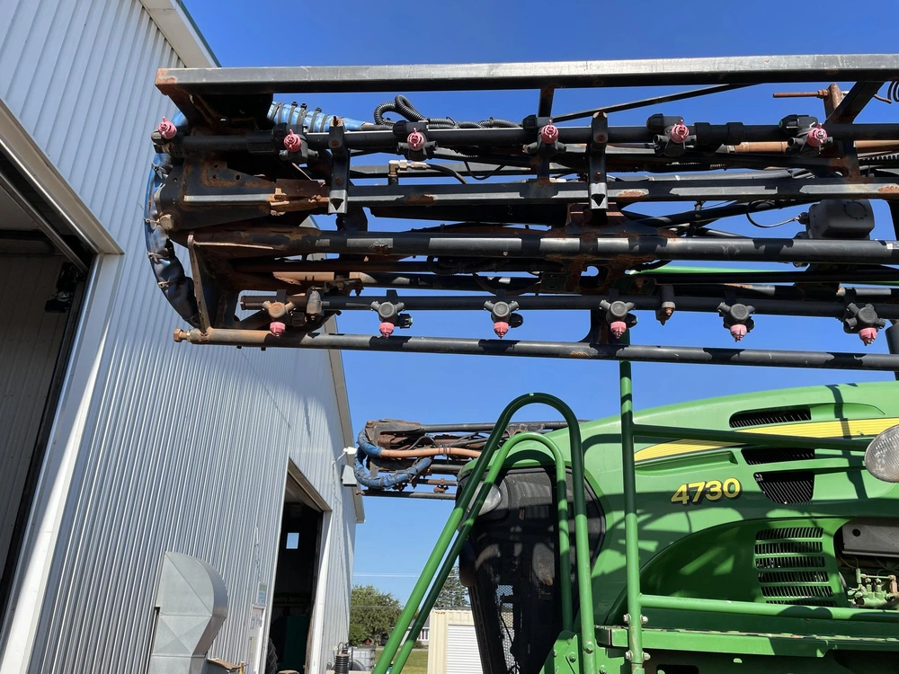 2011 John Deere 4730 alt