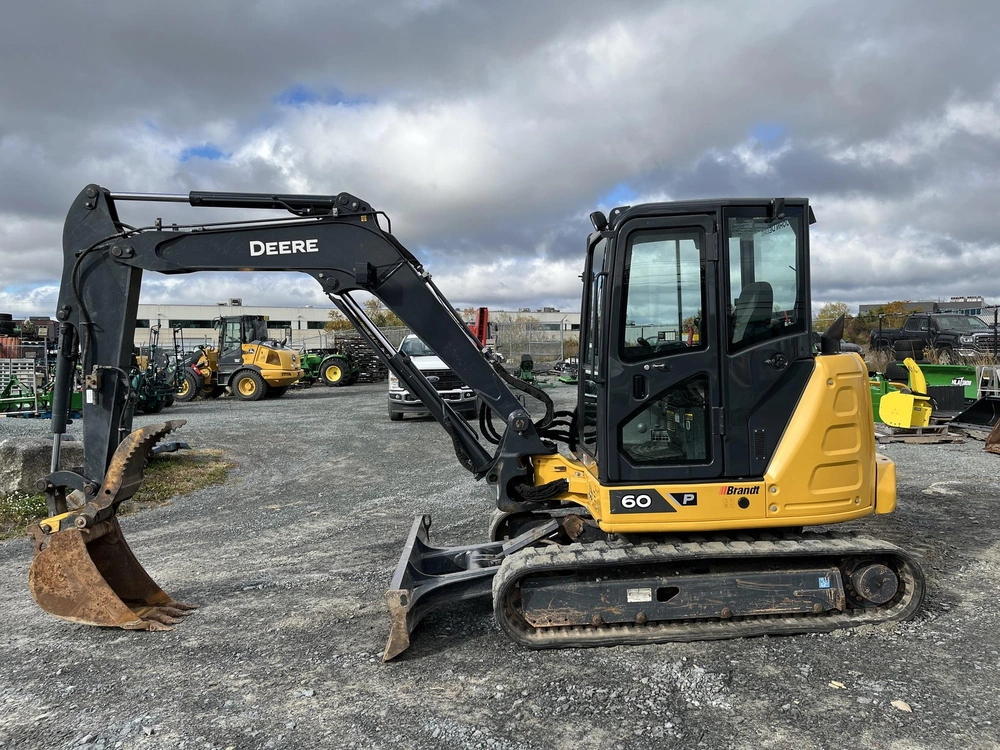 John Deere 60 P 2023 alt