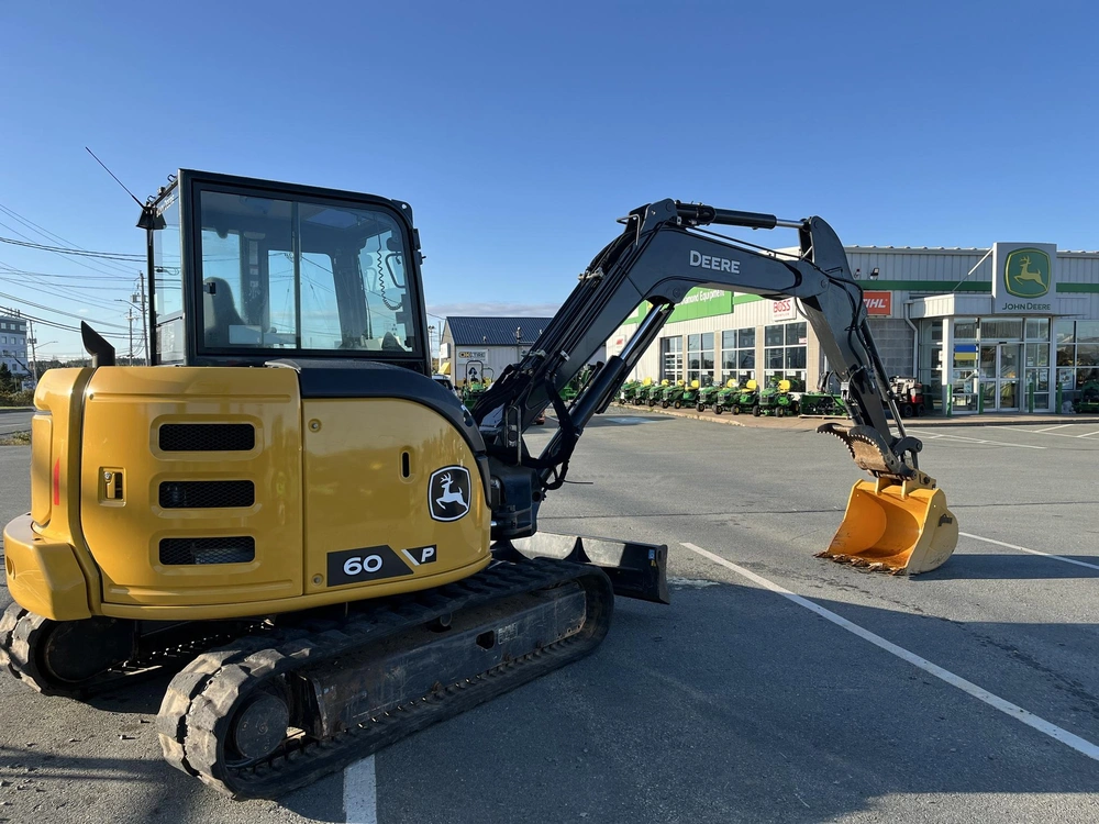 John Deere 60 P 2024 alt
