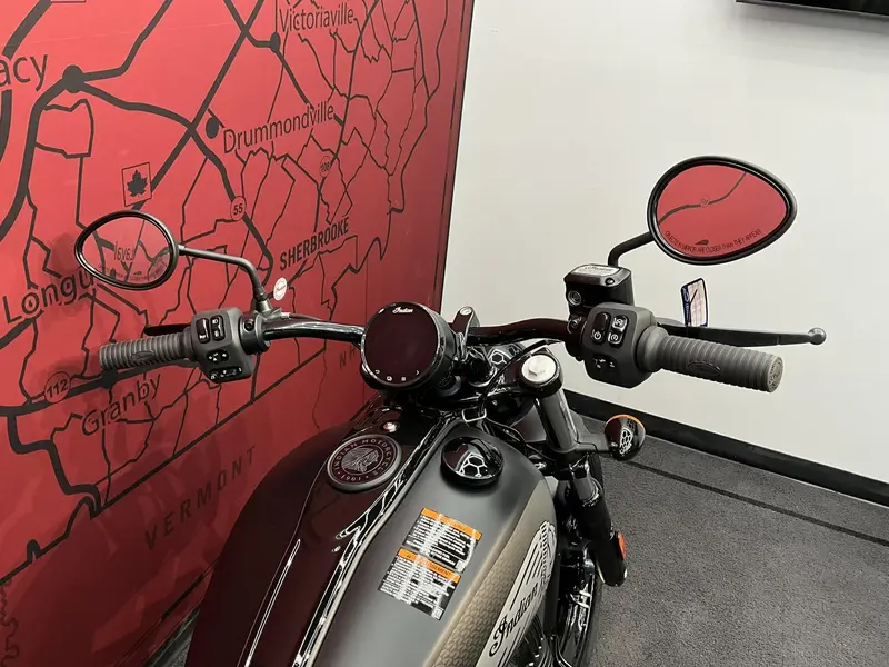 2026 Indian Motorcycle Chief Dark Horse thumbnail 4