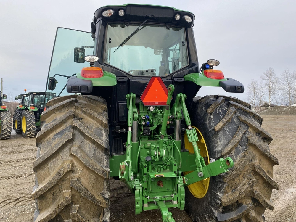 2024 John Deere 6175m alt