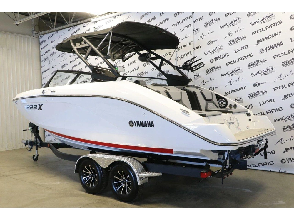 2026 Yamaha 222xd alt