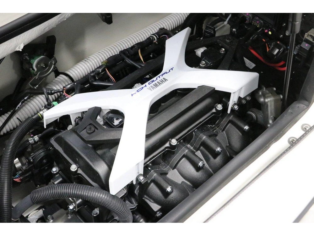 2026 Yamaha Ar190 alt