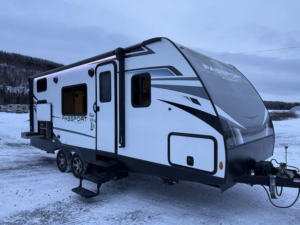 Passport 219bh 2022 alt