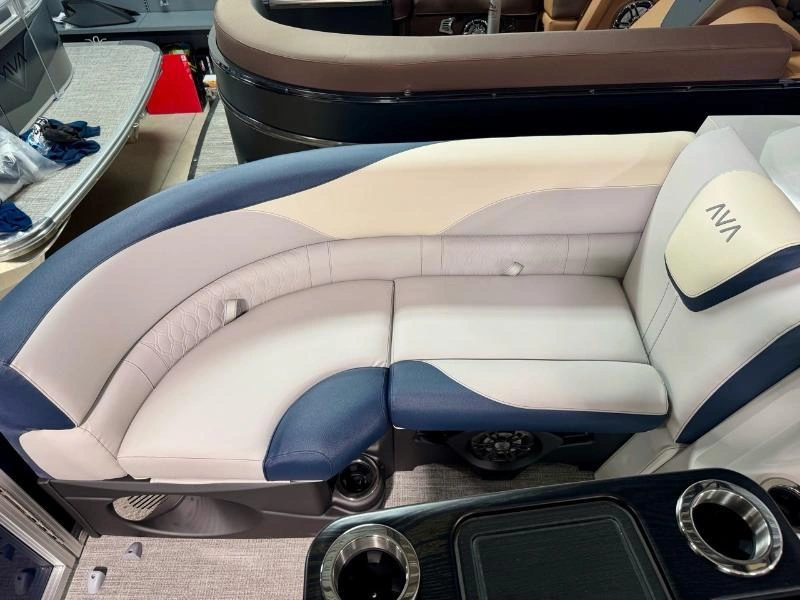 2026 Avalon Lsz Quad Lounger Shift 23 X 8.5 alt