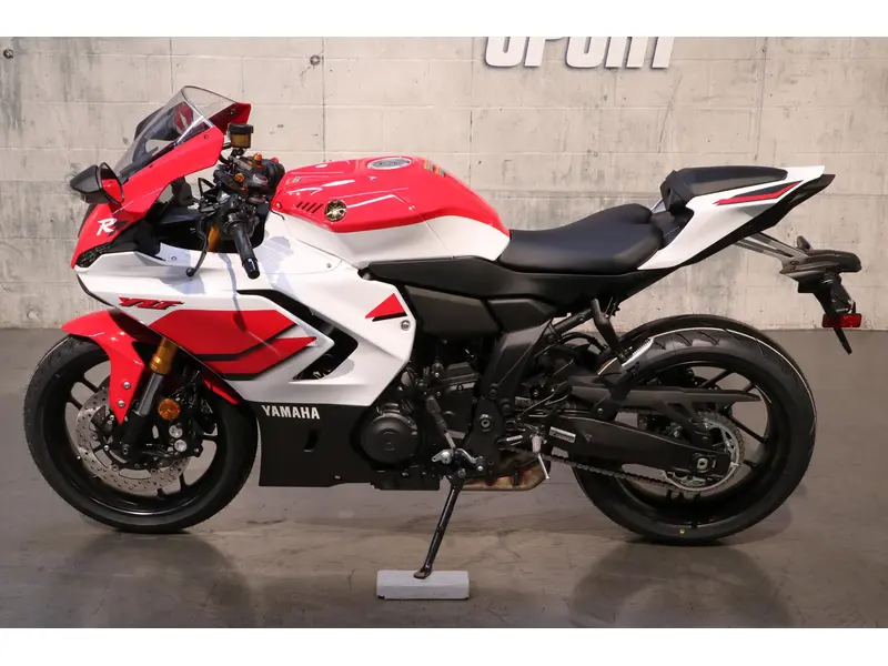 2026 Yamaha YZF-R7 70E ANNIVERSAIRE thumbnail 3