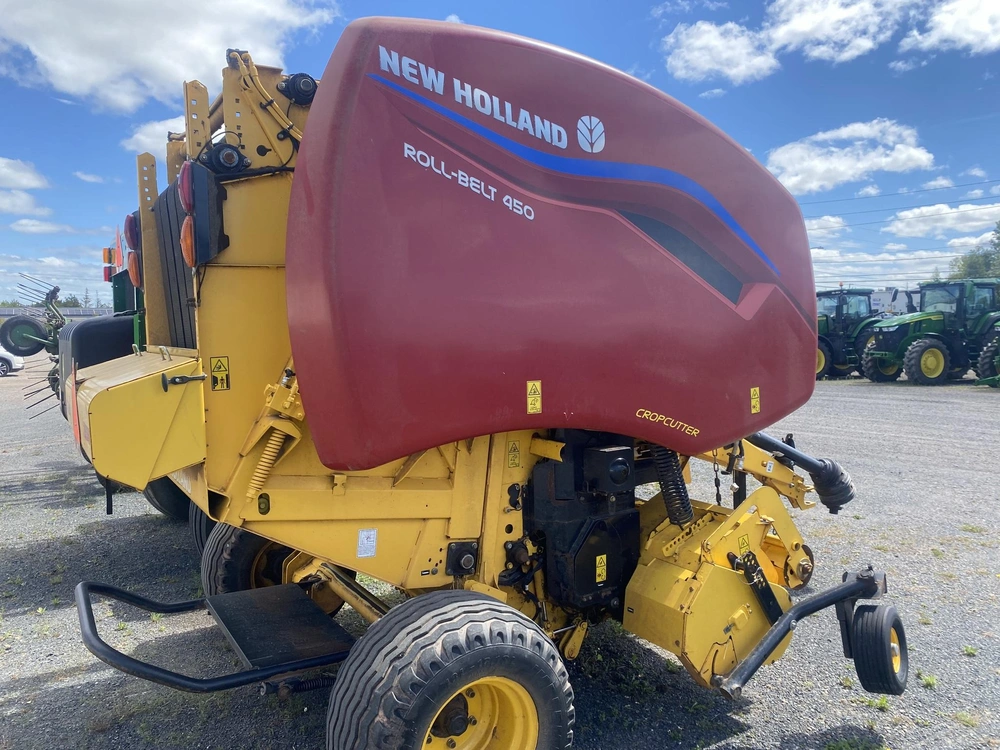 New Holland Rollbelt 450 2022 alt