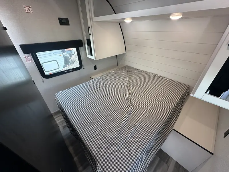 2026 Jayco JAY FLIGHT SLX 261BHS thumbnail 13