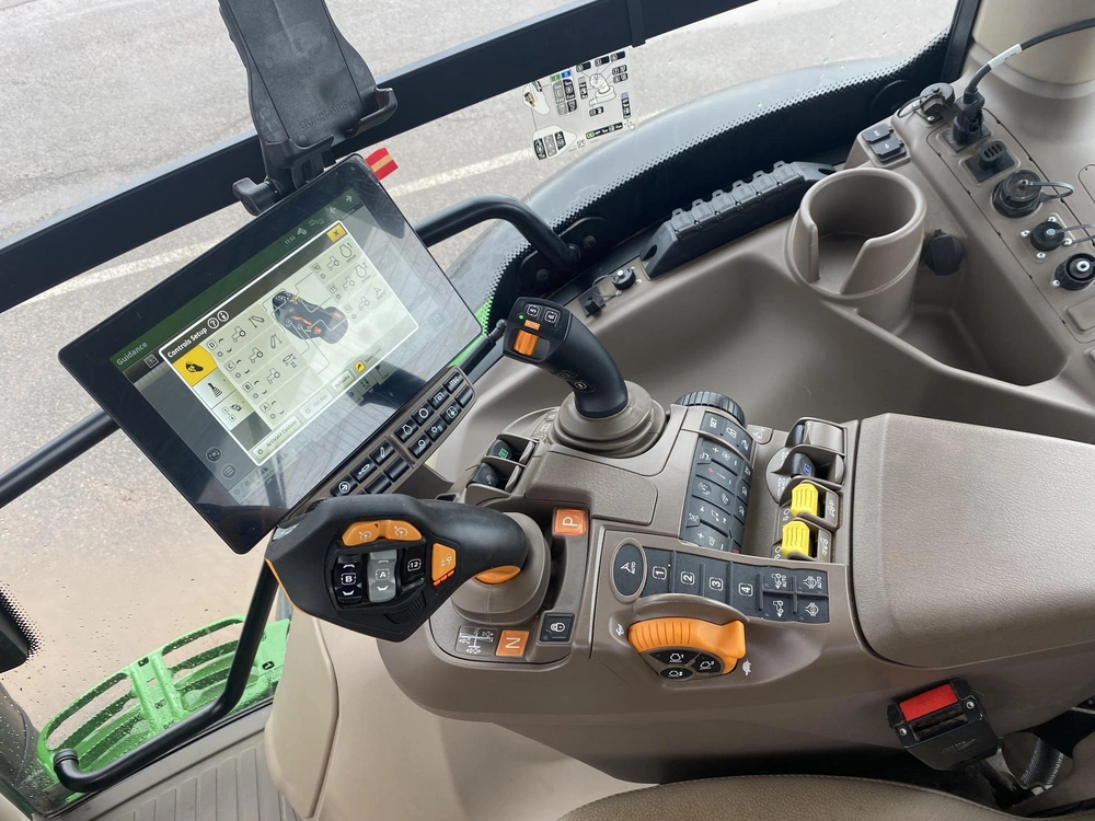 2024 John Deere 6r 185 alt