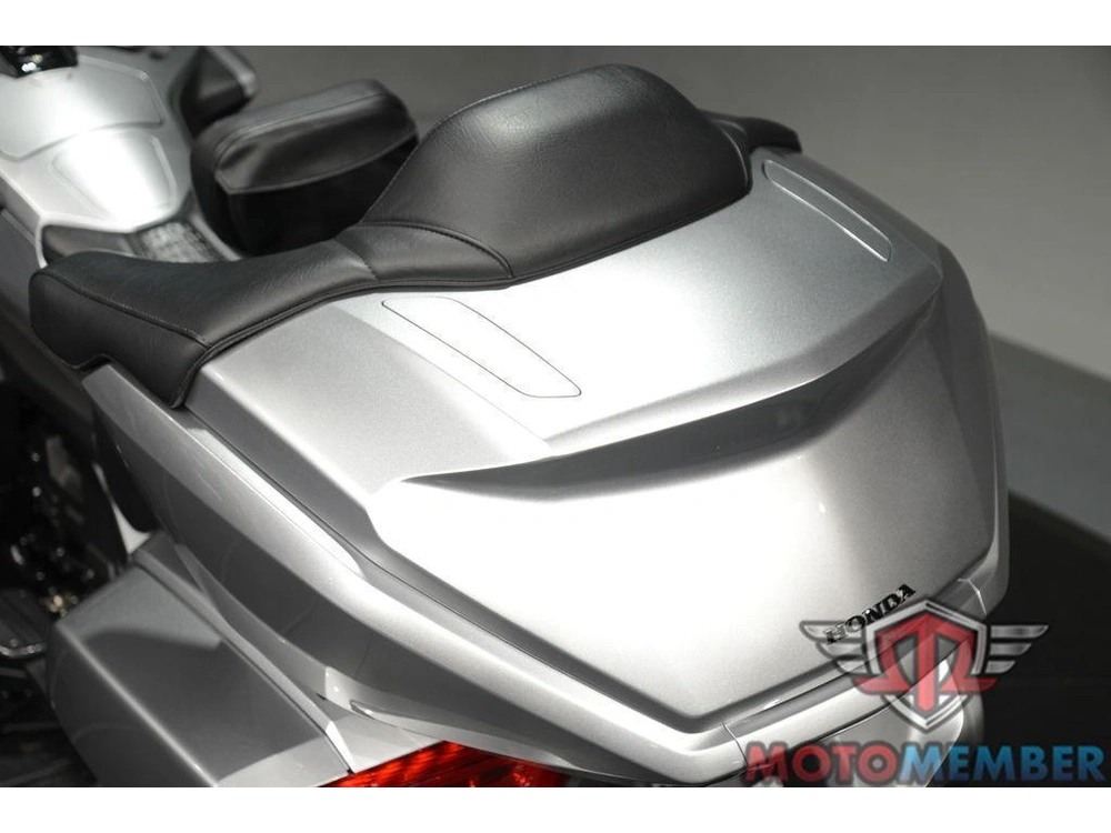 2025 Honda Gold Wing Tour Automatic Dct alt