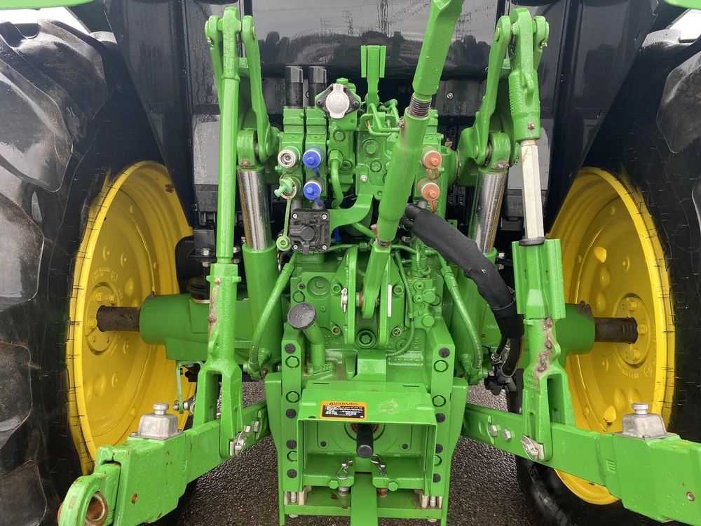 2024 John Deere 6120m alt
