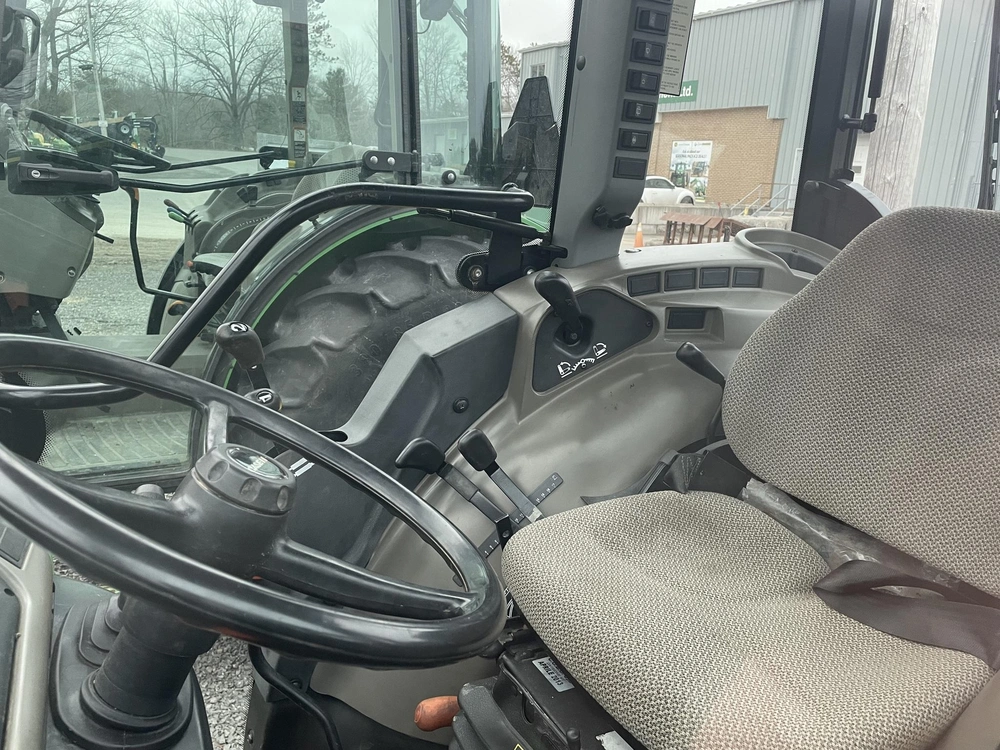 2013 Case Ih Farmall 105v alt