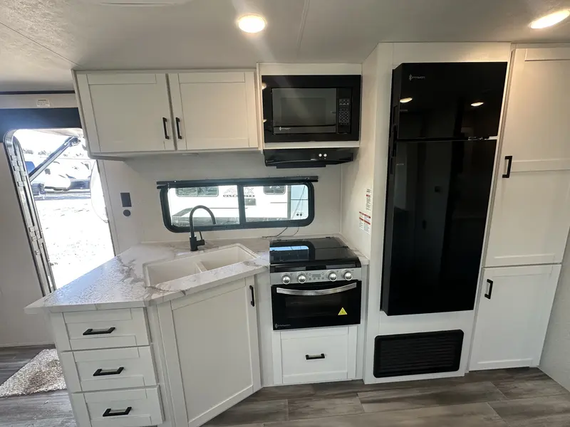 2026 Jayco JAY FLIGHT SLX 261BHS thumbnail 6