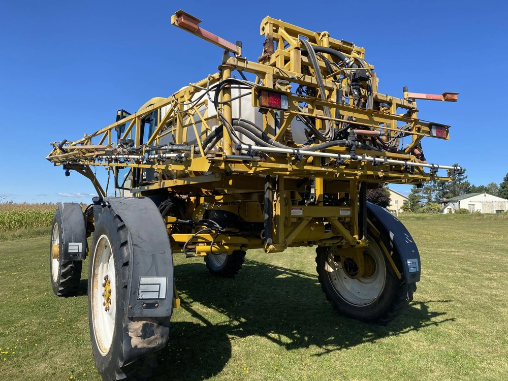 Rogator 1084 2009 alt