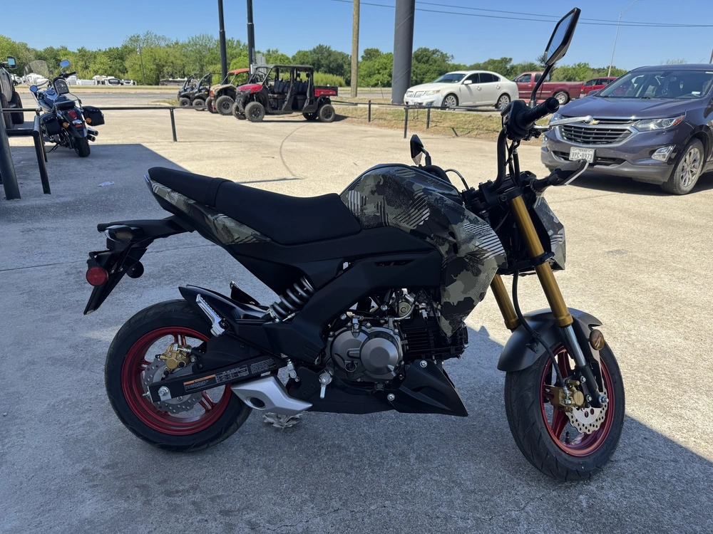 2025 Kawasaki Z125 Pro Base alt