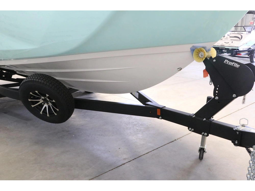 2026 Yamaha 222s alt