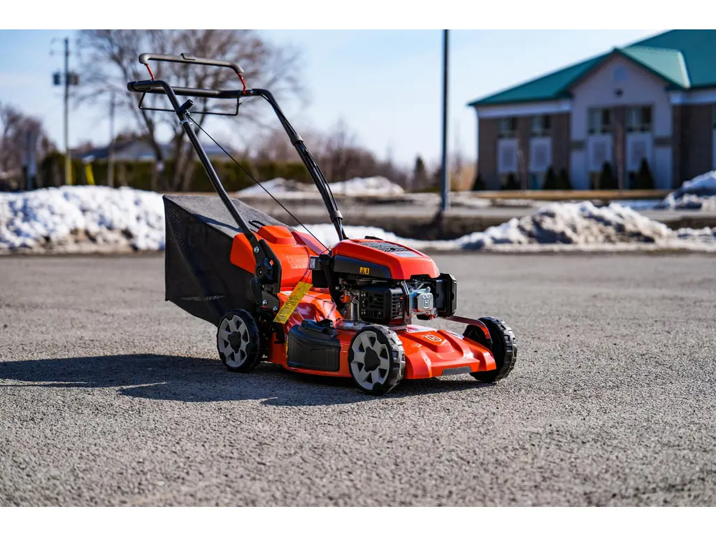 Husqvarna LC 151S  2025