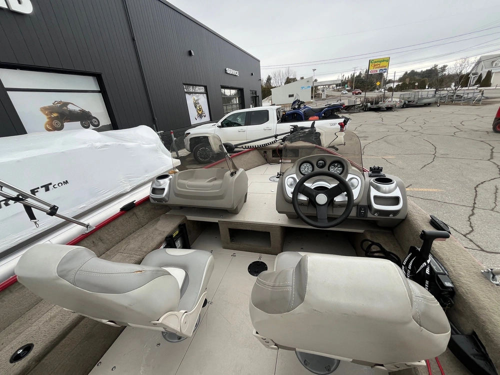 Princecraft Holiday Dlx Dc 162 60 Hp 2012 alt