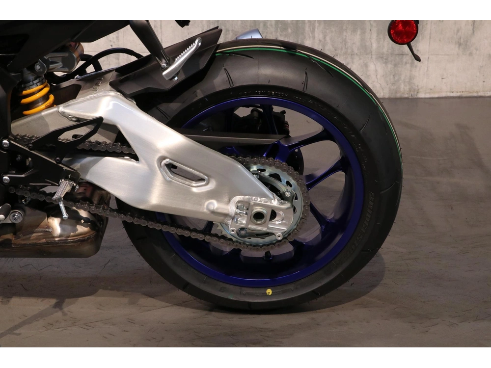 2026 Yamaha Yzf-r1m alt