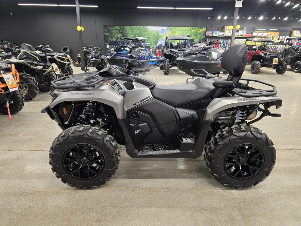 2026 Brp Outlander Max Xt 700 alt