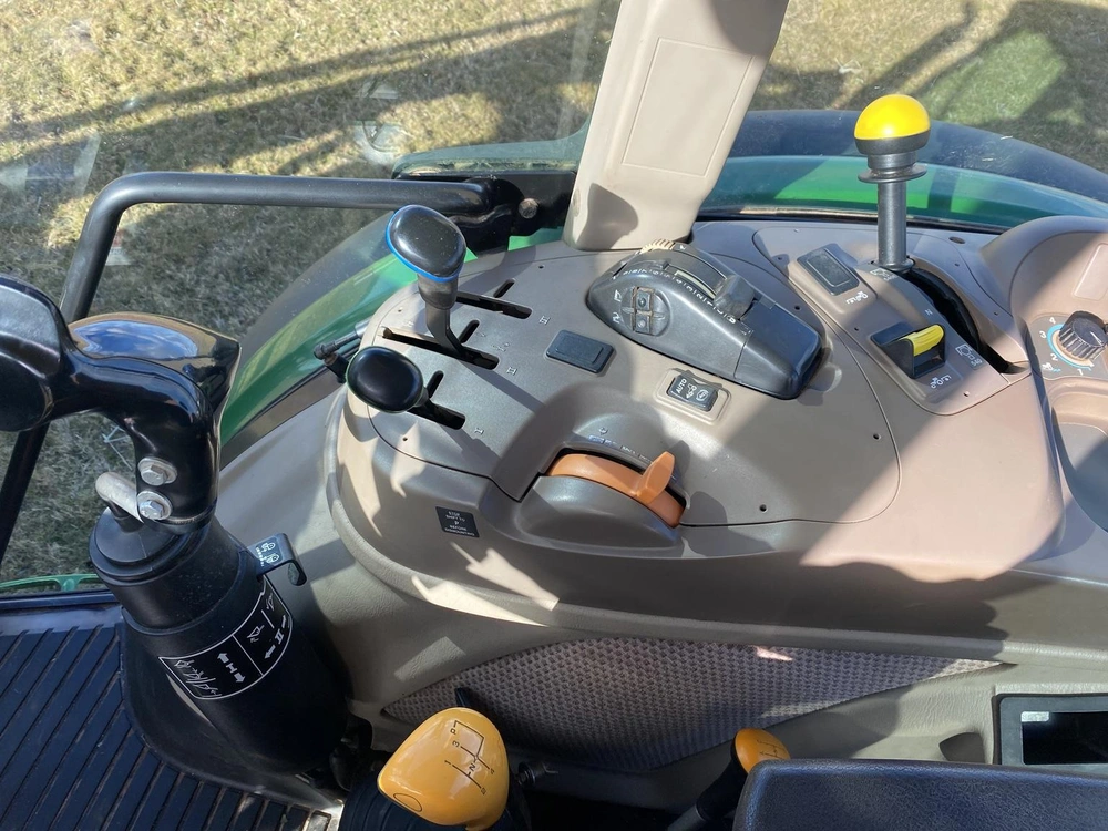John Deere 5115m 2014 alt