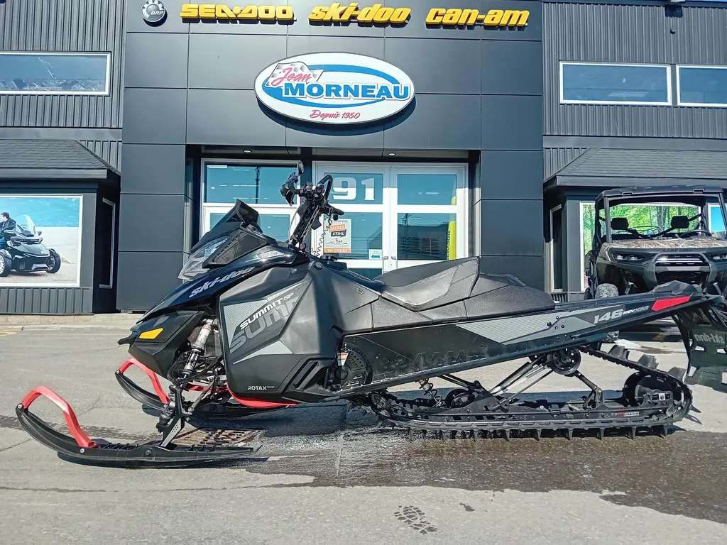 Ski-Doo SUMMIT SP 600  2017
