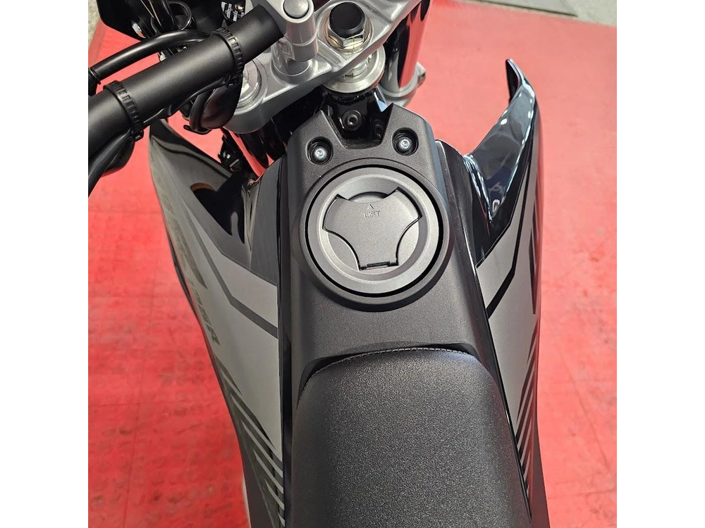 2026 Yamaha Wr 125r alt