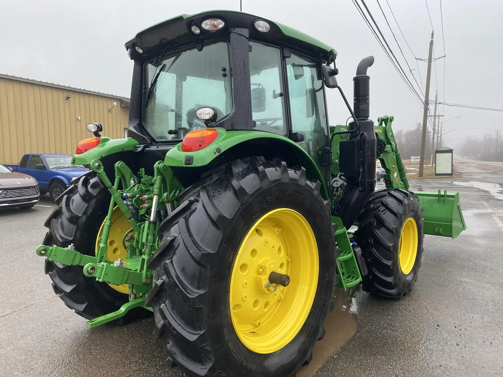 John Deere 6110m 2024 alt