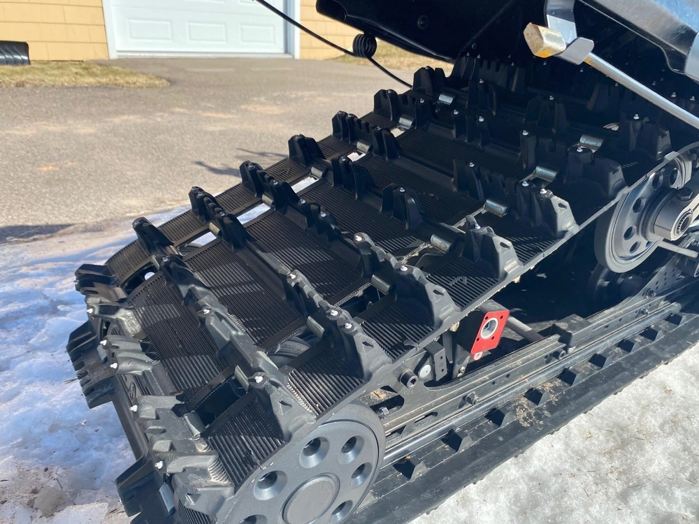 2020 Ski-doo Renegade X 850 E-tec alt