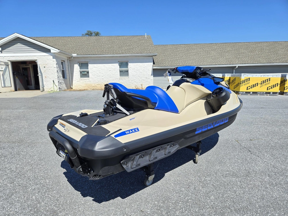 2026 Sea-doo "wake 170 (sound Sytem)" Sand / Dazzling Blue alt