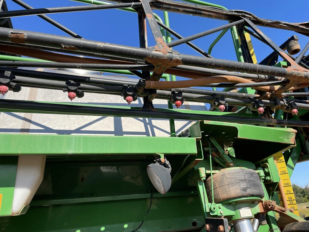 2011 John Deere 4730 alt