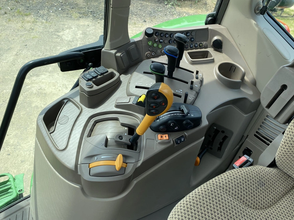 John Deere 6155m 2024 alt