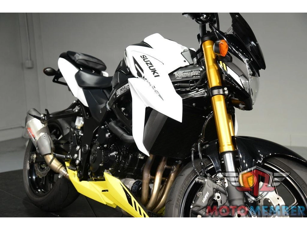 2023 Suzuki Gsx-s750z alt