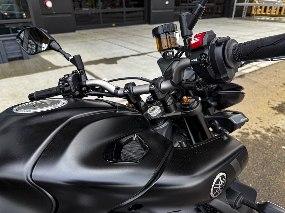 2026 Yamaha Mt-10 alt