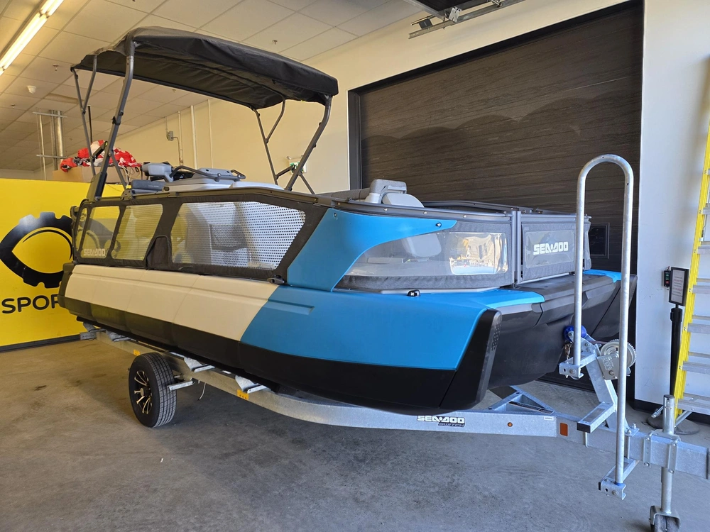 2023 Brp Switch Sport 21' 230hp alt