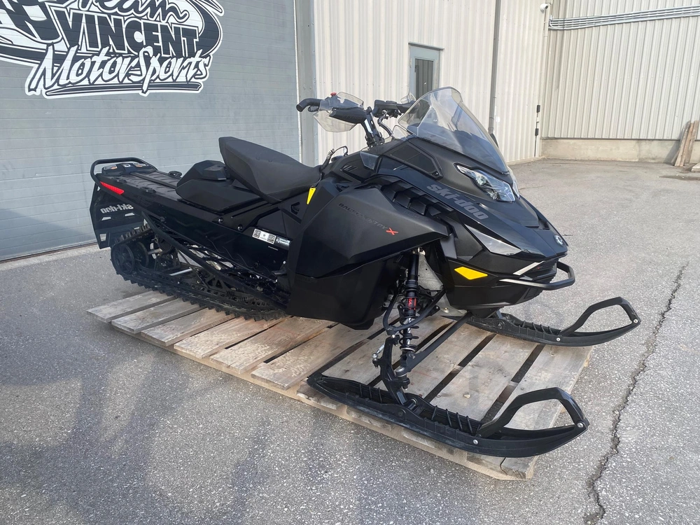 2025 Ski-doo Backcountry X 850 E-tec alt