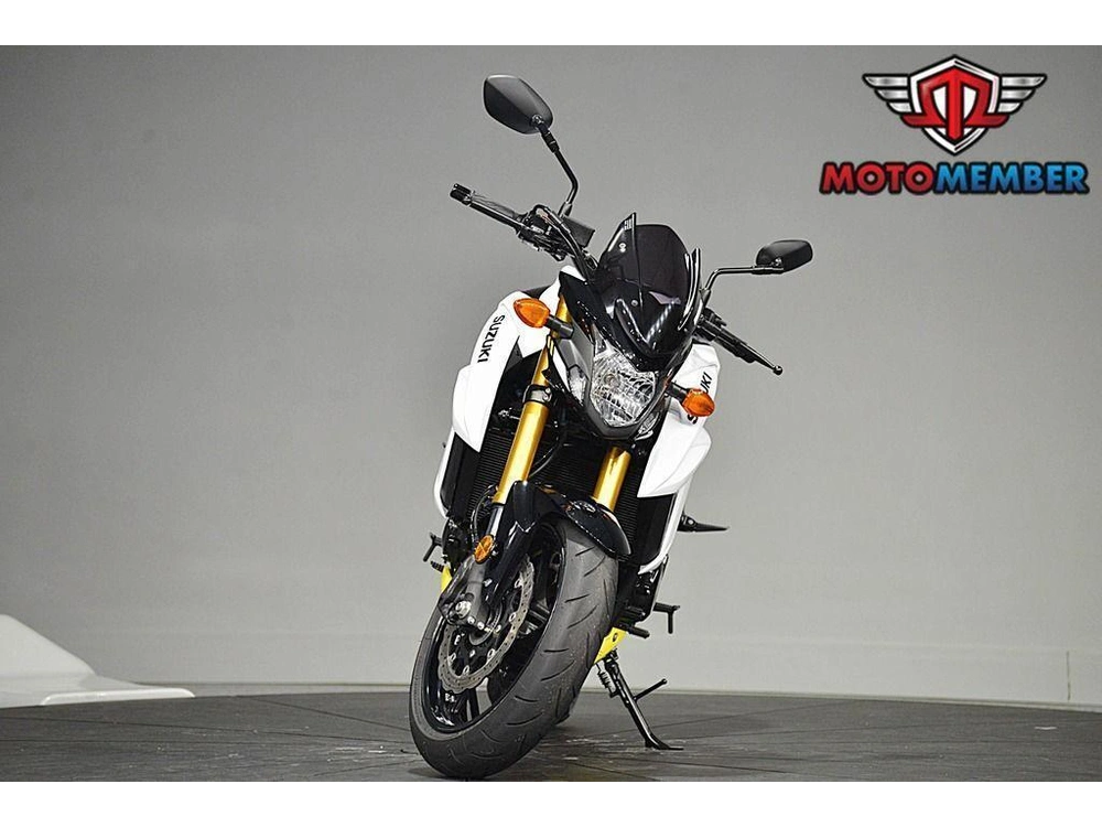 2023 Suzuki Gsx-s750z alt