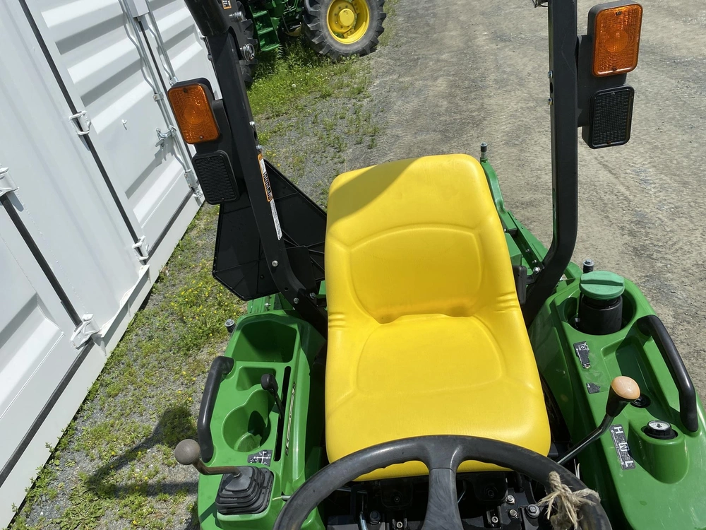 John Deere 1023e 2018 alt